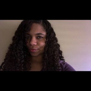 Meet your Posher, Olivia